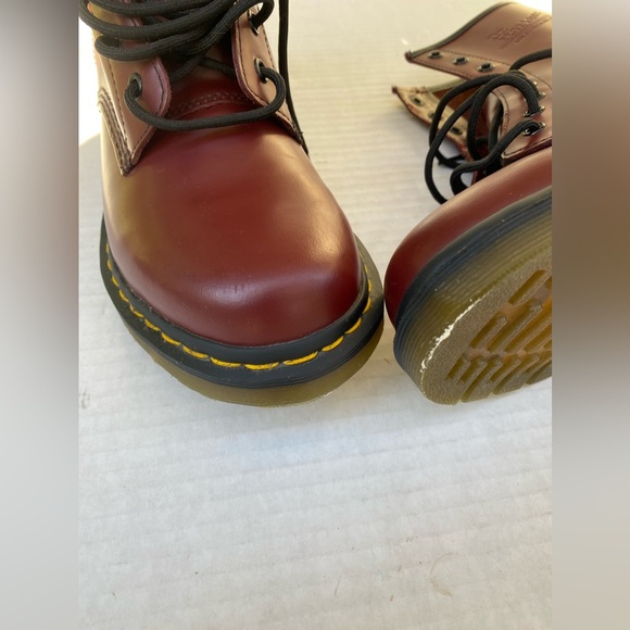 Dr Martens 1460 Smooth Leather Cherry Red size 42 mens 8 women's 9.5 - Picture 10 of 16